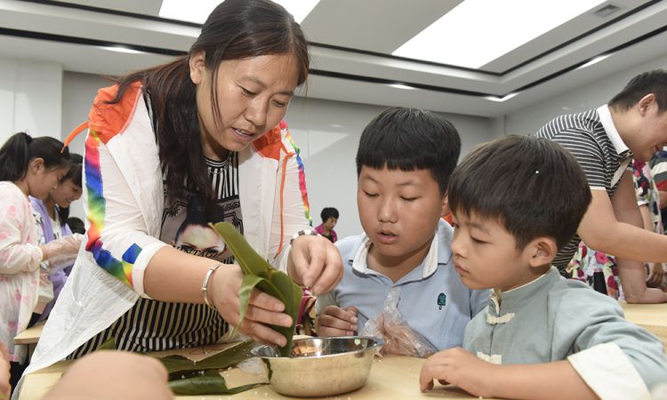 浓情粽意 端午飘香——“运博馆里话民俗”系列活动之端午节